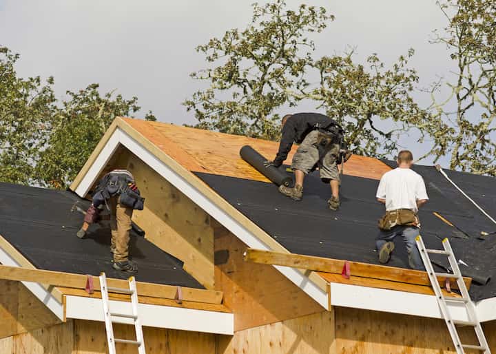 Professional roofers in Prattville